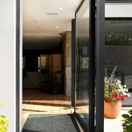 مزرعة للإقامة Casa Fontelas قلعة بايفا